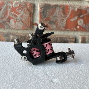 Black and Pink Tattoo Machine